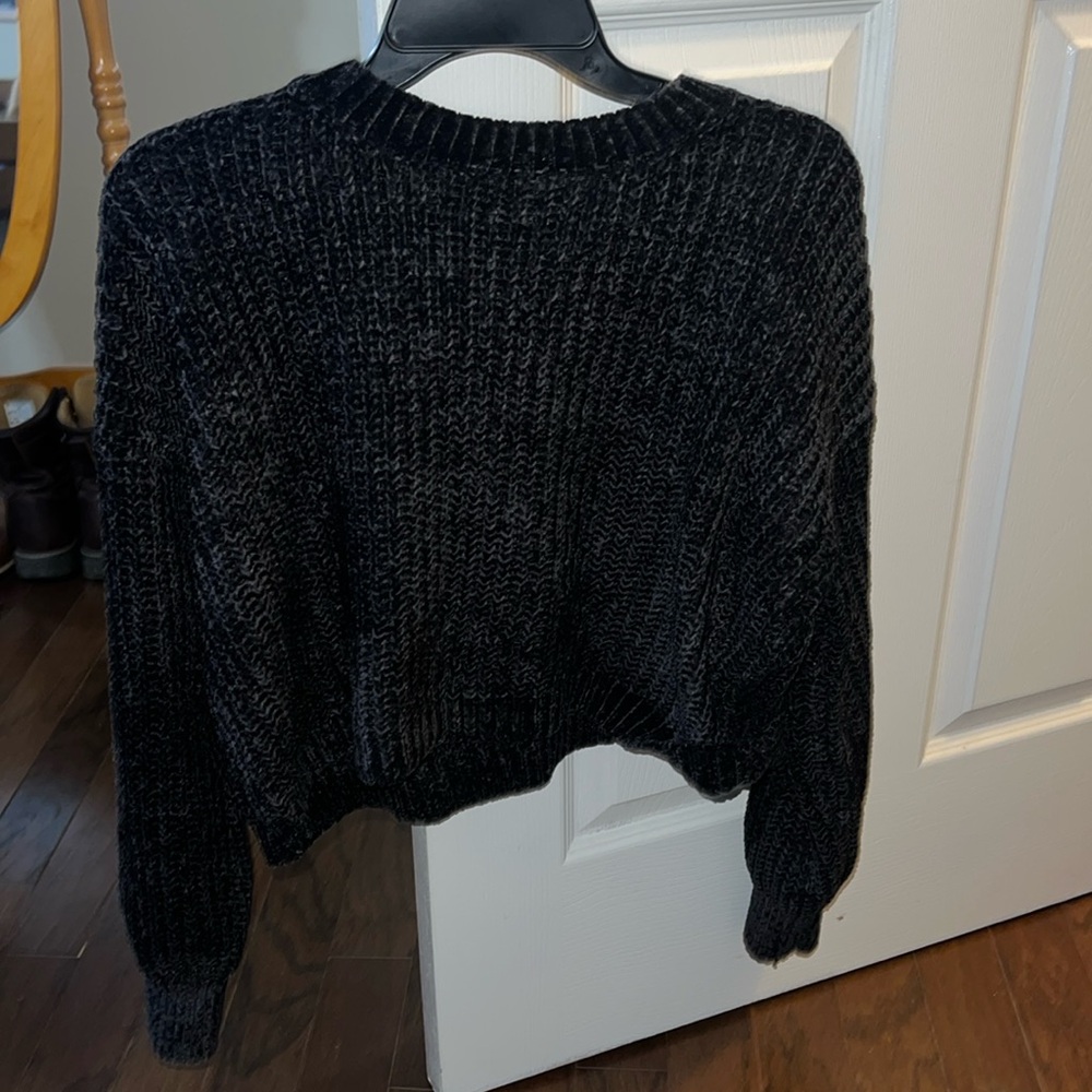 Cropped sweater